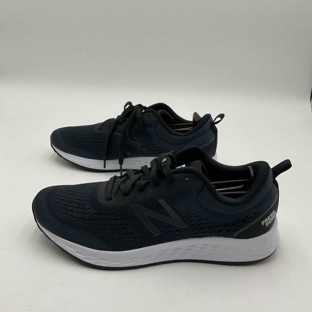 New Balance Women's Navy Blue White Athletic Running Shoes Mesh Lace Up